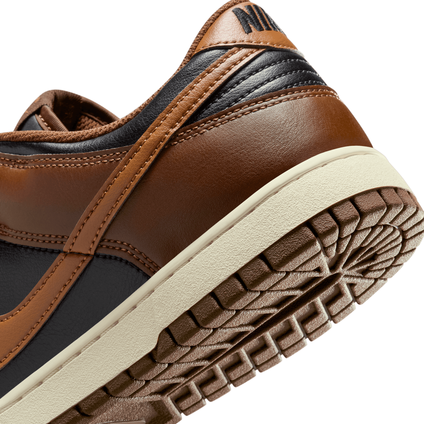 Nike Dunk Low Retro Black British Tan