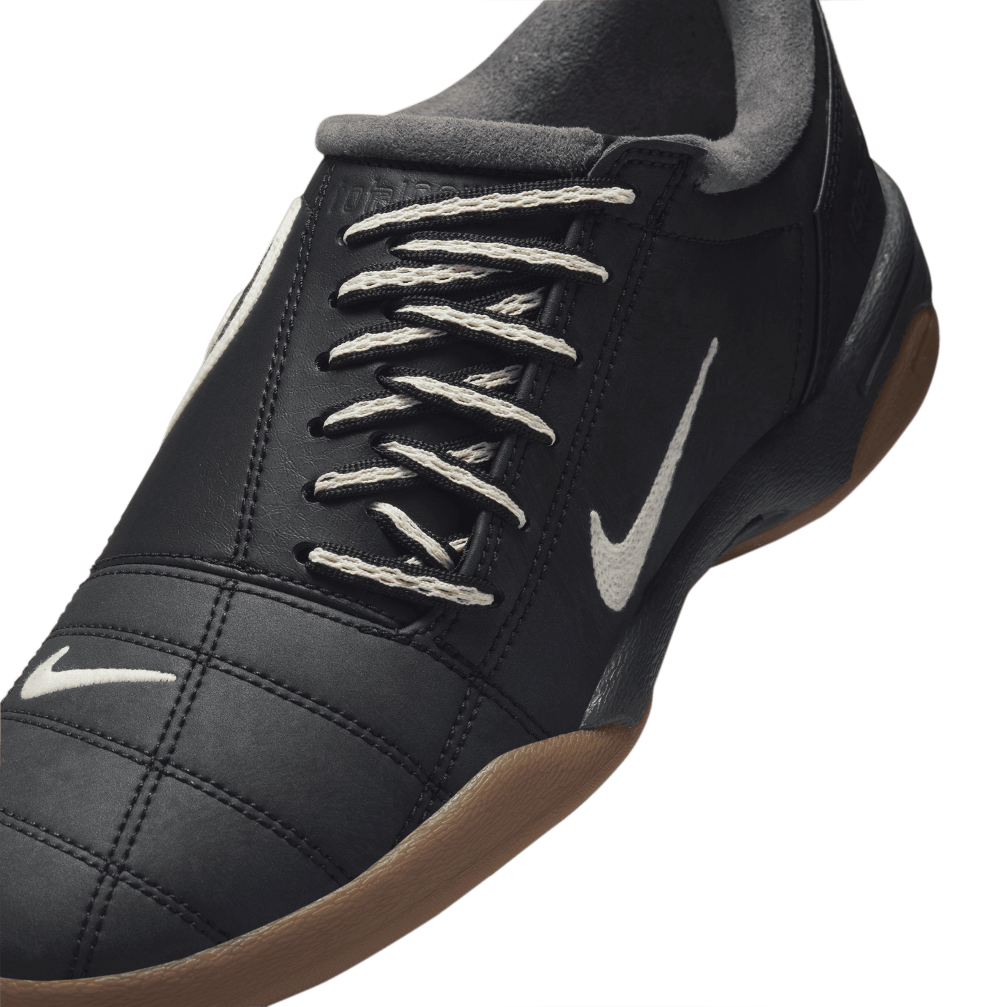 Nike Women's Total 90 Black Coconut Gum