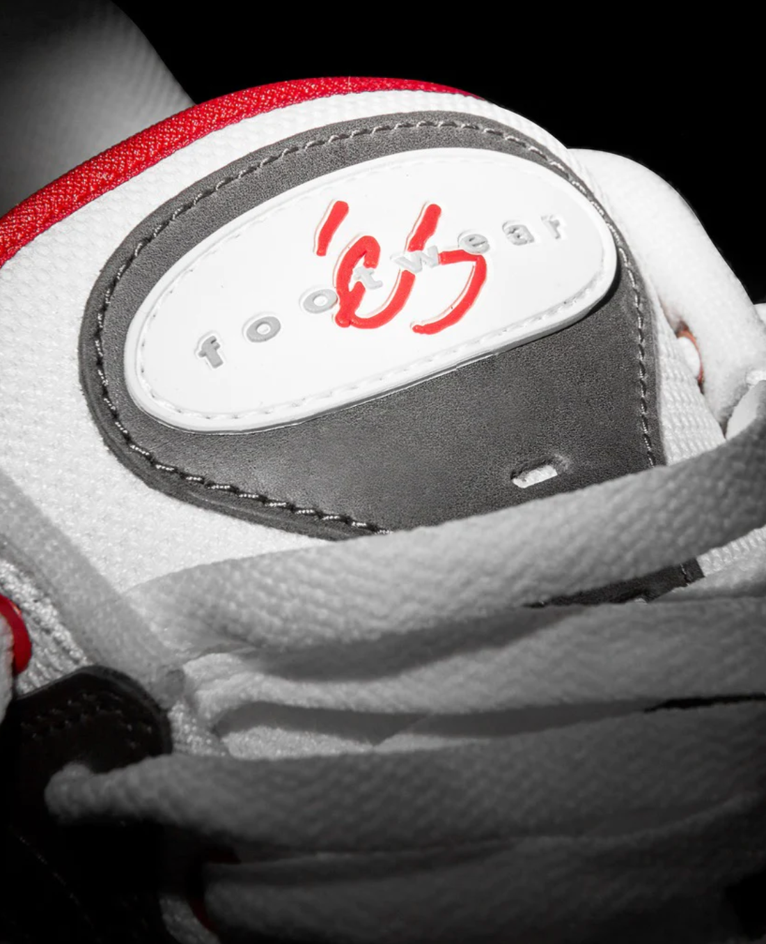ES One Nine 7 Grey White Red
