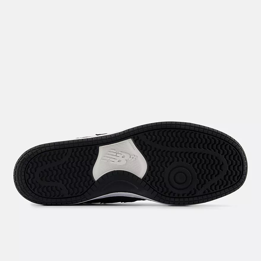 NB Numeric 480 Black White