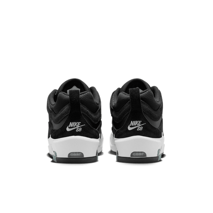 Ishod Wair Nike Air Max Ishod Black White