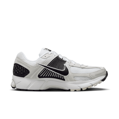 Nike Zoom Vomero 5 White Black