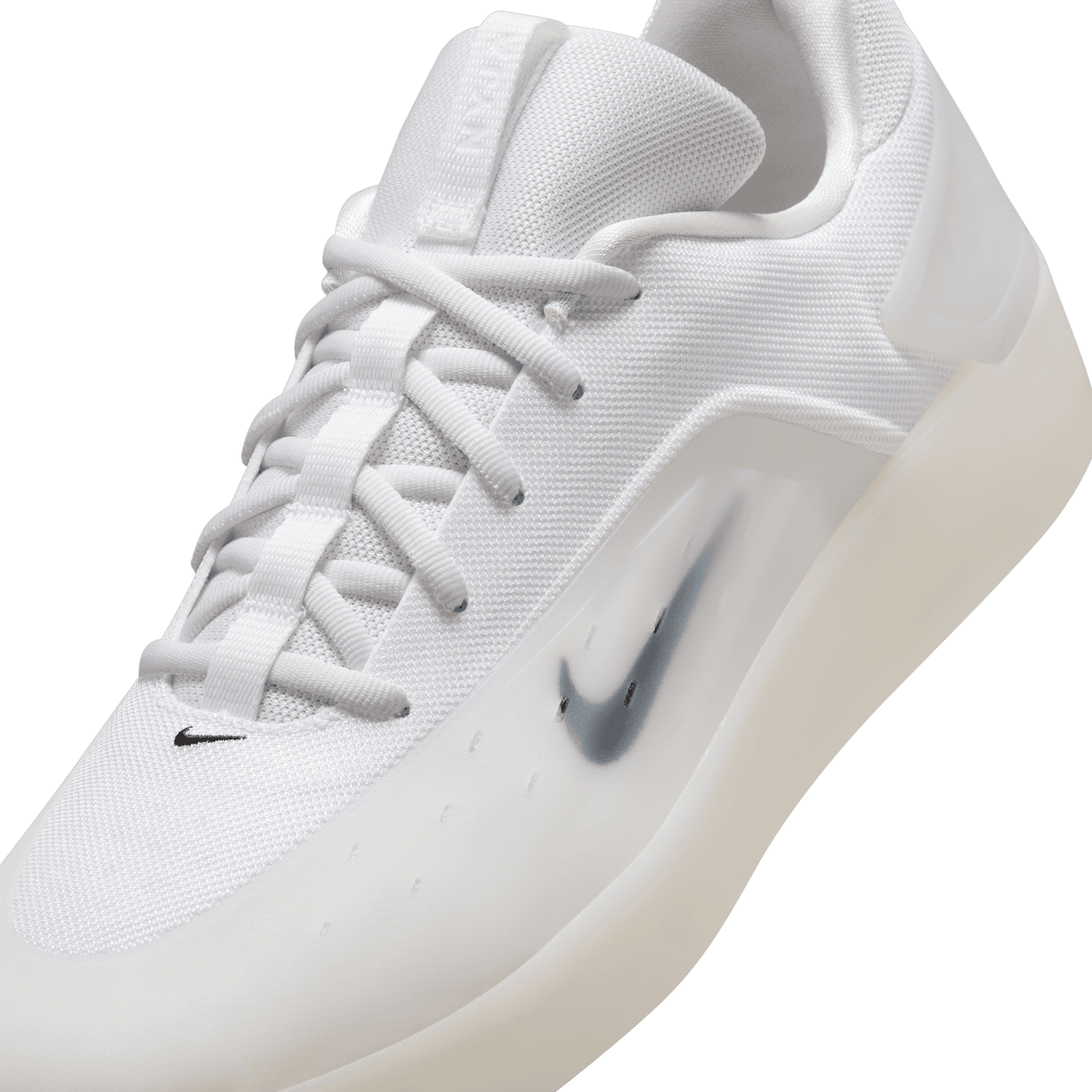 Nike SB Zoom Nyjah 4 White Black | Double R Kicks Nike SB Zoom Nyjah 4 White Black | Double R Kicks