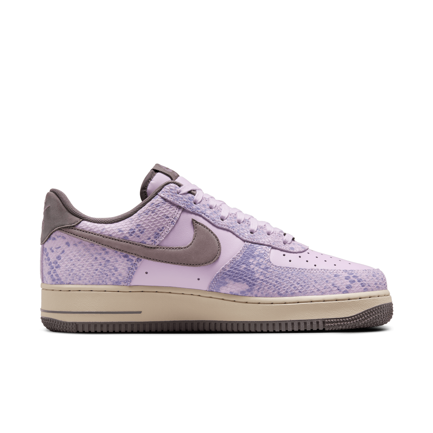 Nike Air Force 1 '07 LV8 Doll Purple Cave