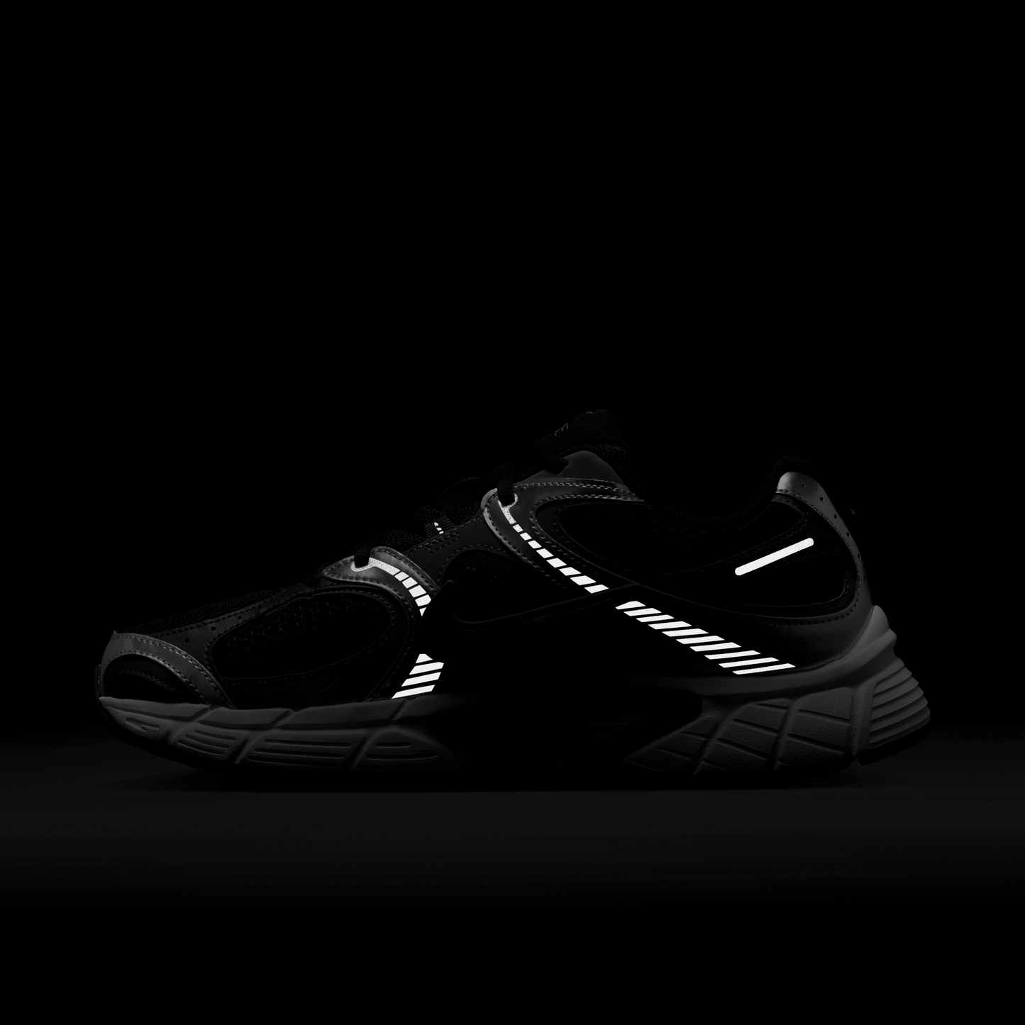 Nike V5 RNR Black Anthracite Smoke