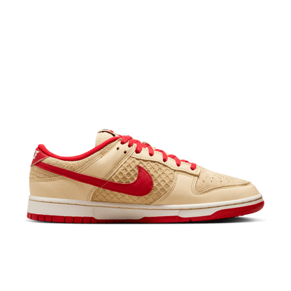 Nike Dunk Low Retro SE Strawberry Waffle 2.0