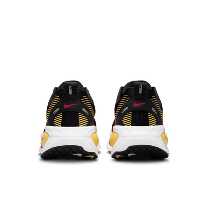 Nike Vomero 18 Black Bright Crimson
