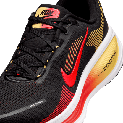 Nike Vomero 18 Black Bright Crimson