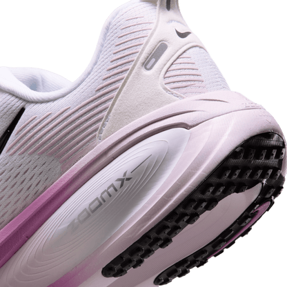 Nike Women's Vomero 18 Bleached Lilac