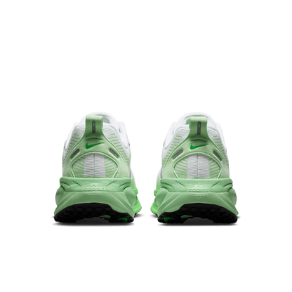 Nike Women's Vomero 18 Illusion Green