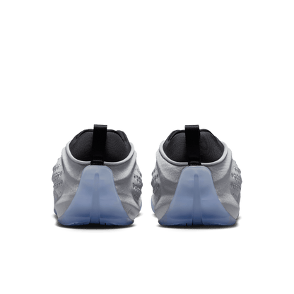 Nike Women's First Sight Shadow Silver