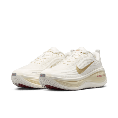 Nike Women's Vomero Plus Sail Metallic Gold