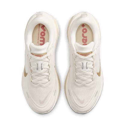 Nike Women's Vomero Plus Sail Metallic Gold