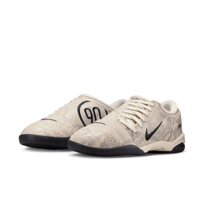 Nike Women's Total 90 SE Pale Ivory