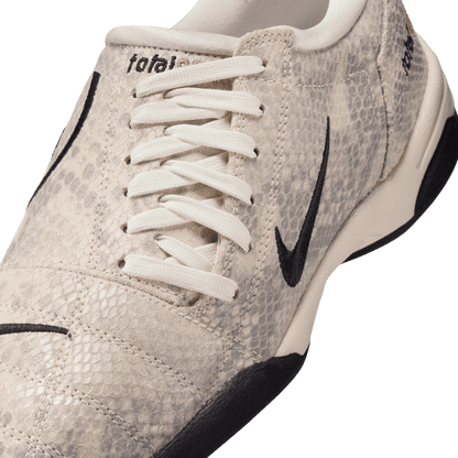 Nike Women's Total 90 SE Pale Ivory