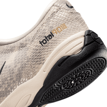 Nike Women's Total 90 SE Pale Ivory