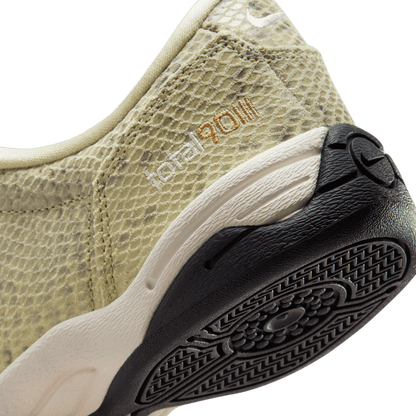 Nike Total 90 SE Olive Aura