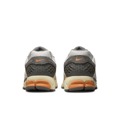 Nike Zoom Vomero 5 Phantom Copper Moon