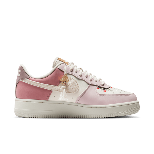Nike Women's Air Force 1 '07 LX Mushroom