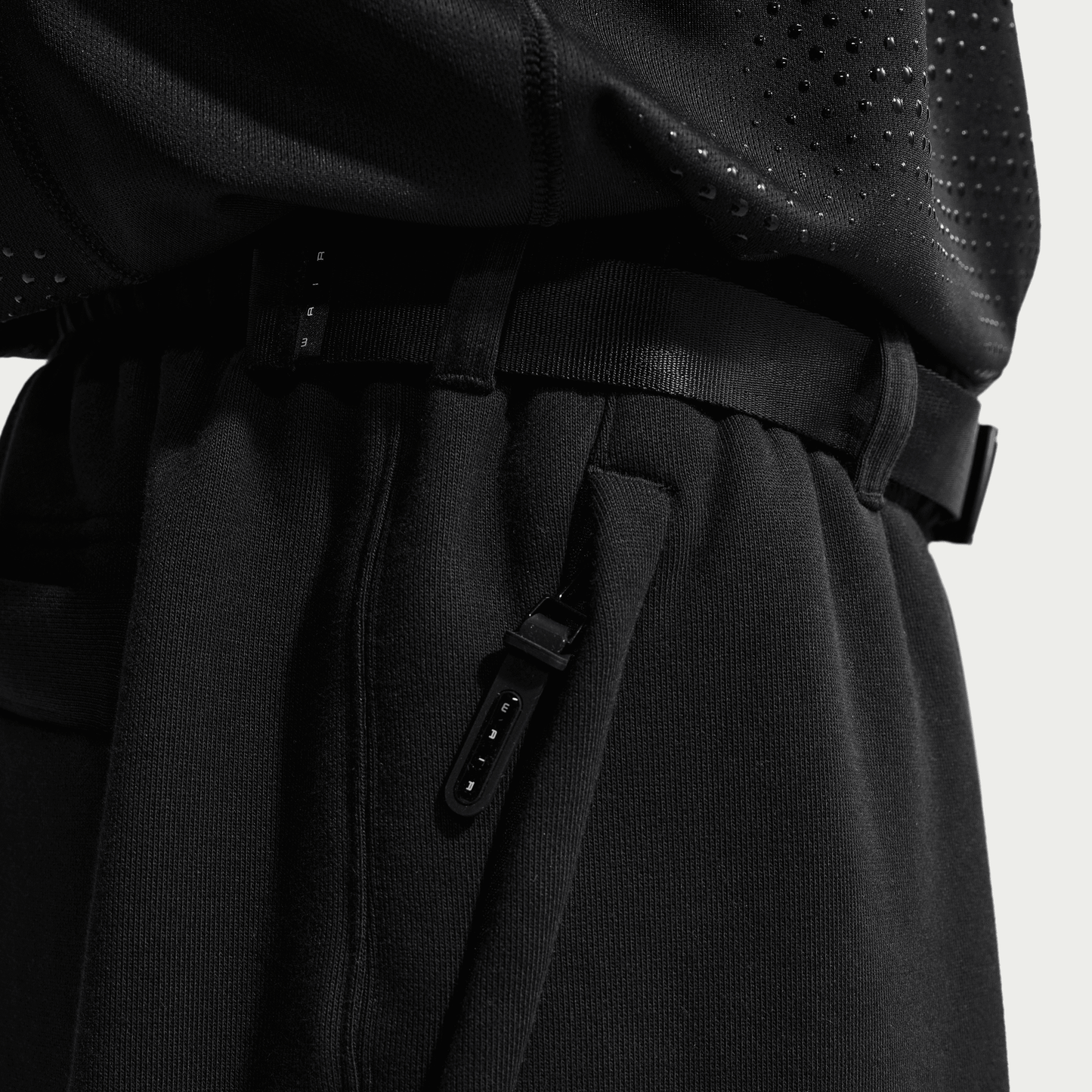 Nike SB Ishod Cargo Pants Black