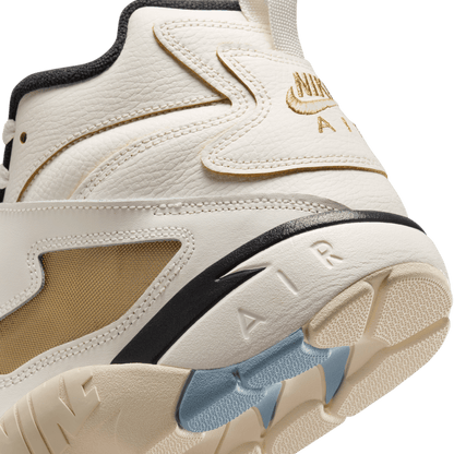 Nike Air Diamond Turf Must Be the Money