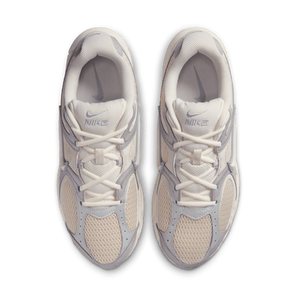 Nike V5 RNR Oatmeal