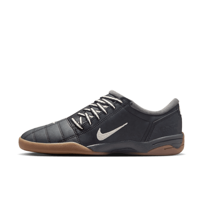 Nike Women's Total 90 Black Coconut Gum
