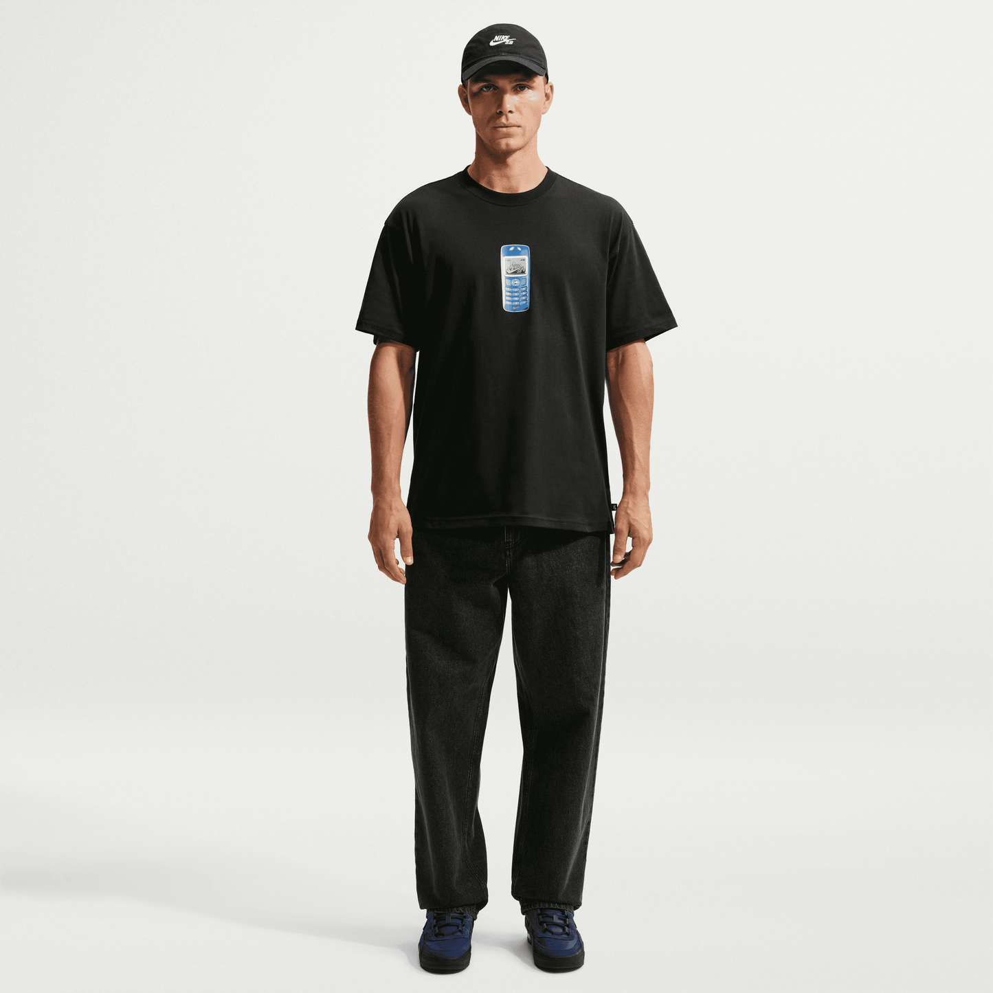 Nike SB Dumbphone T-Shirt Black