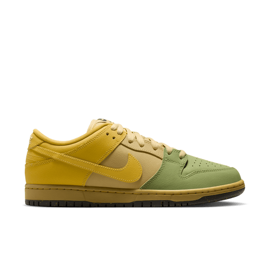 Nike SB Dunk Low Pro Saffron Quartz