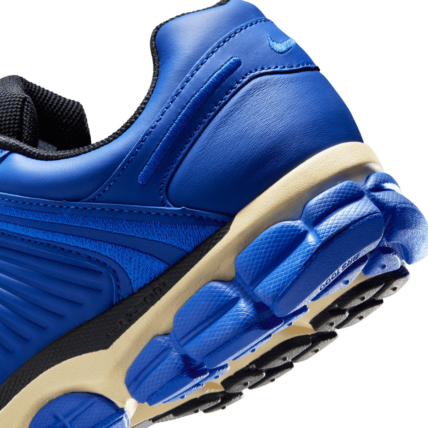 Nike Zoom Vomero 5 Hyper Royal Leather
