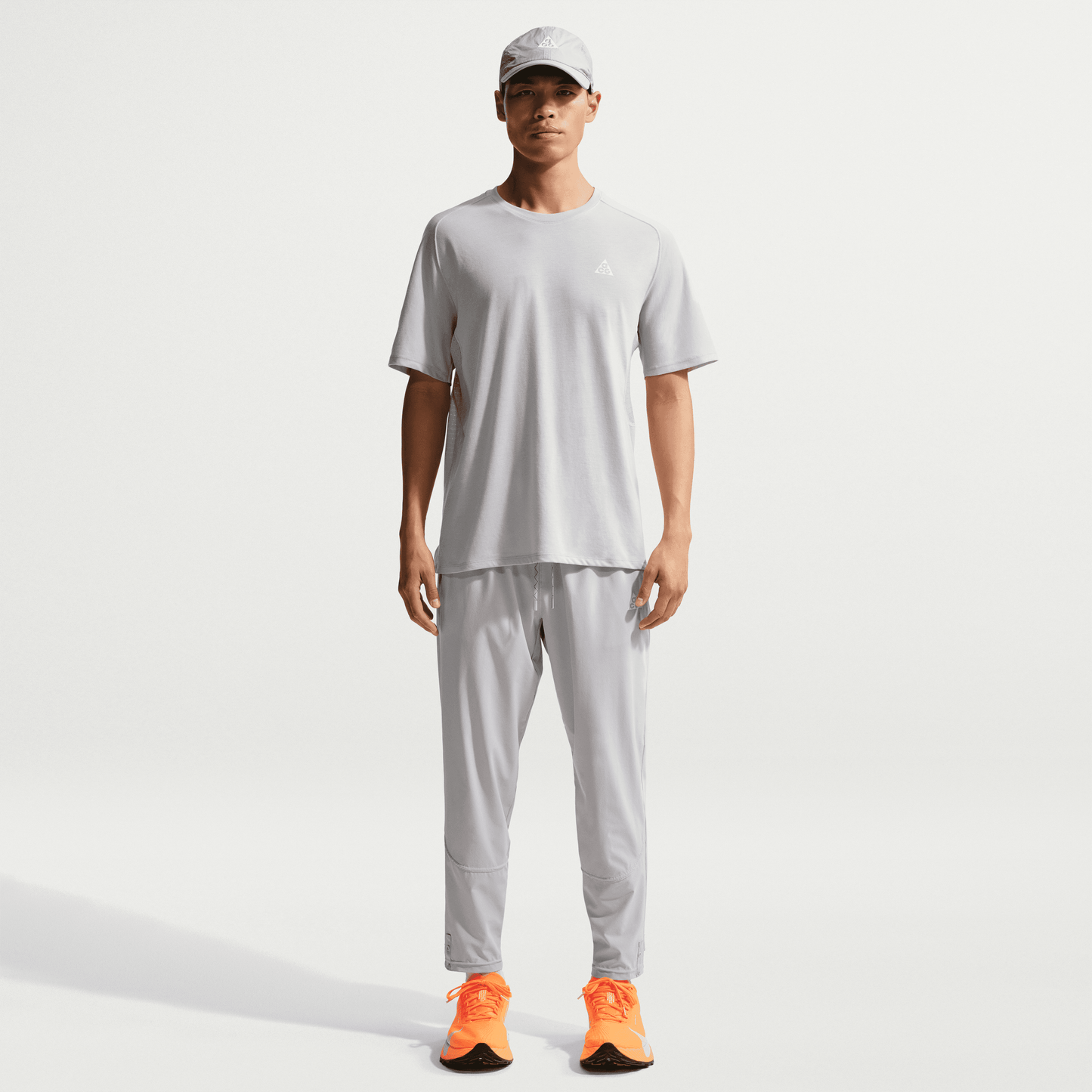 Nike ACG "Solar Chase" Trail Running Top Grey Fog