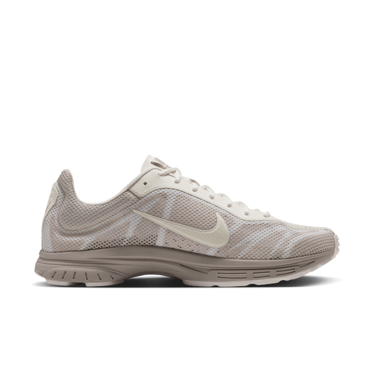 Nike Women's Zoom Streak 3 Cream II