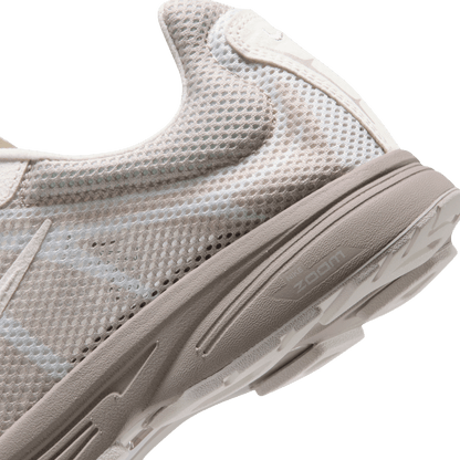 Nike Women's Zoom Streak 3 Cream II