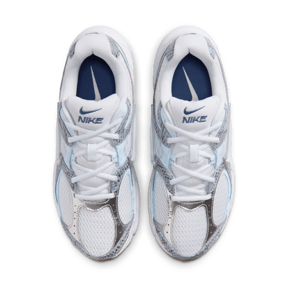 Nike Women's V5 RNR Premium Football Grey