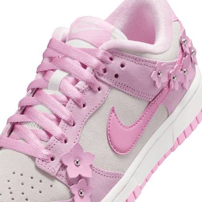 Nike Women's Dunk Low SE Pink Floral