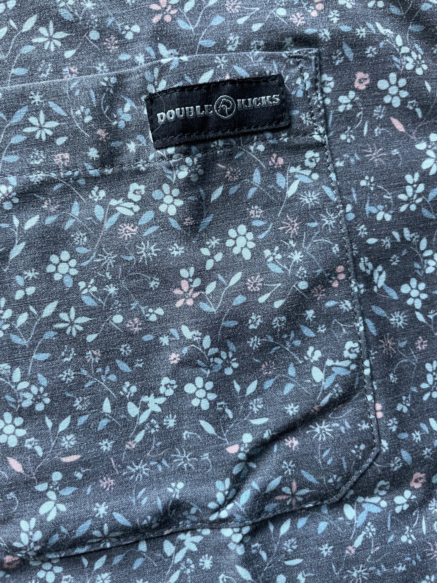 Double R Kicks Cypress Performance Woven Shirt Vintage Black Floral