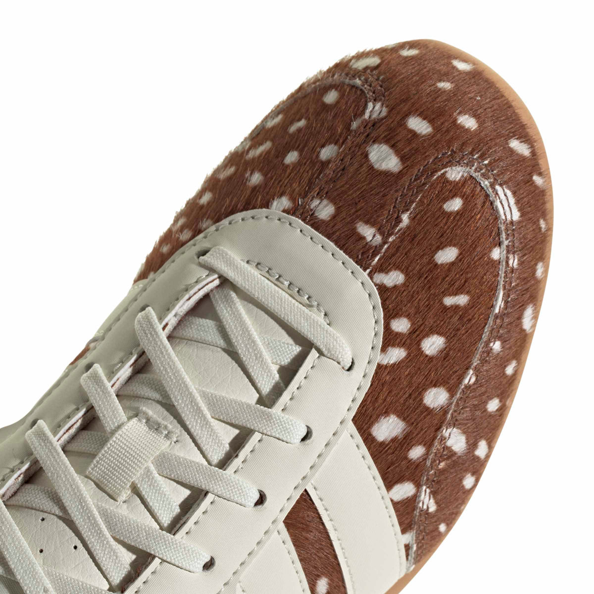 Adidas Women's Barreda Lo Preloved Brown White