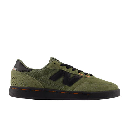 NB Numeric 440 V2 Olivine Black