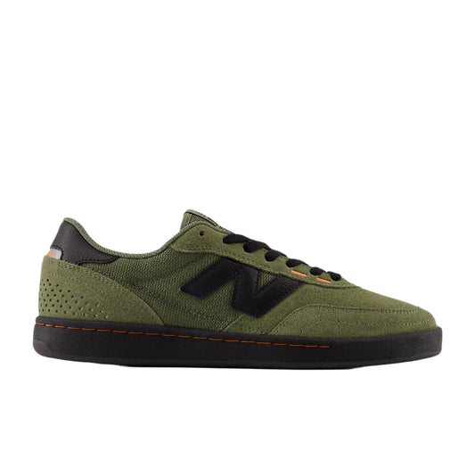 NB Numeric 440 V2 Olivine Black