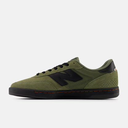 NB Numeric 440 V2 Olivine Black