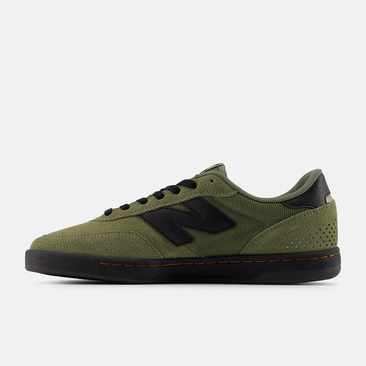 NB Numeric 440 V2 Olivine Black