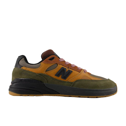 NB Numeric 933 Reynolds x Mike Gigliotti
