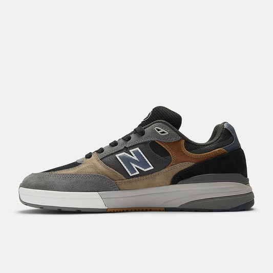 NB Numeric 933 Andrew Reynolds Castlerock Vintage