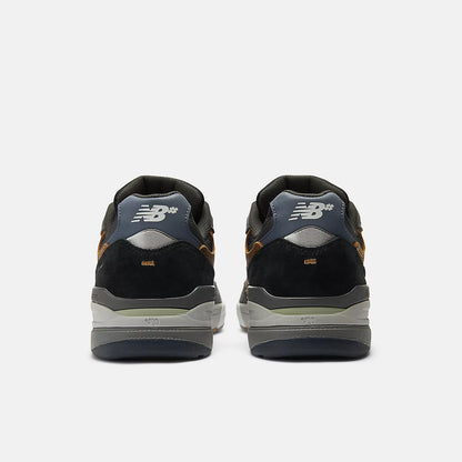 NB Numeric 933 Andrew Reynolds Castlerock Vintage