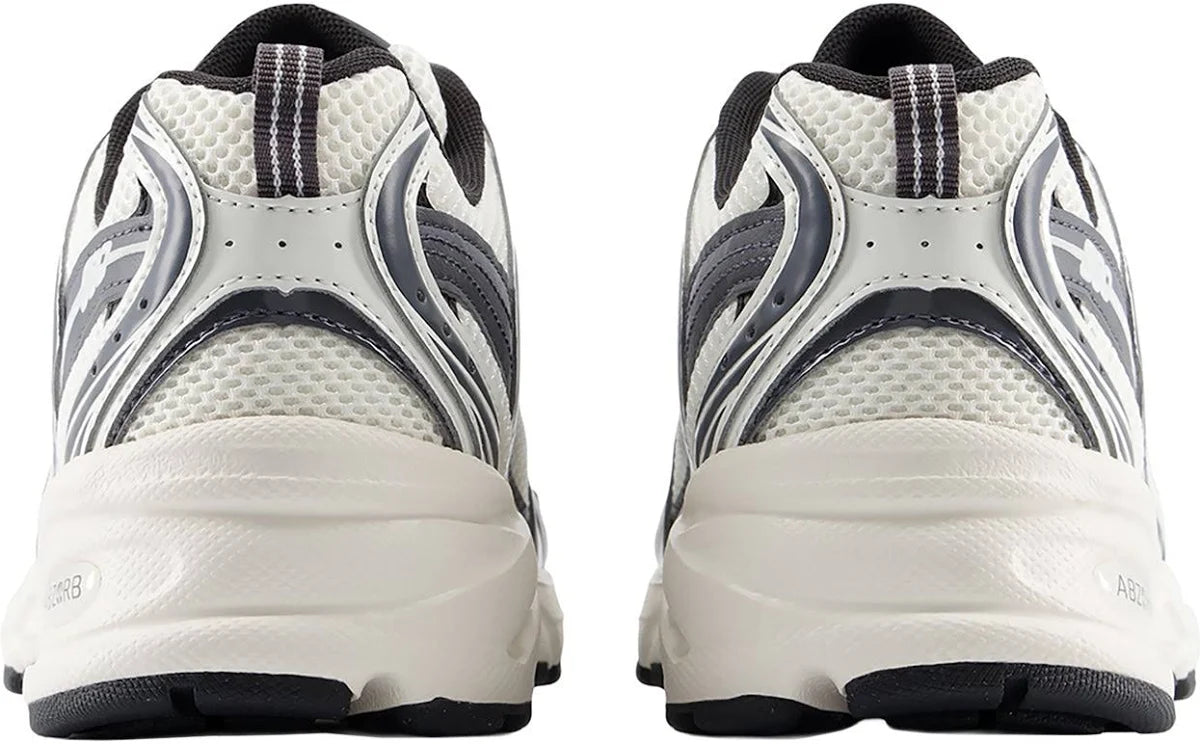 New Balance 530 Sea Salt Magnet
