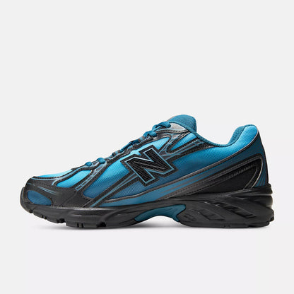 New Balance 740 Streamsong Black