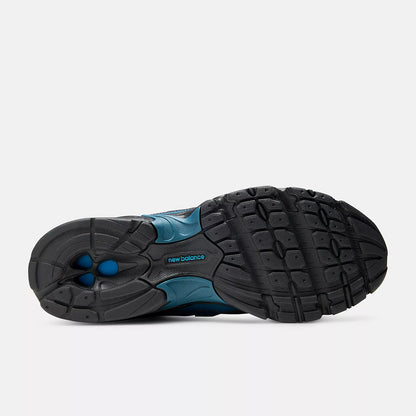 New Balance 740 Streamsong Black