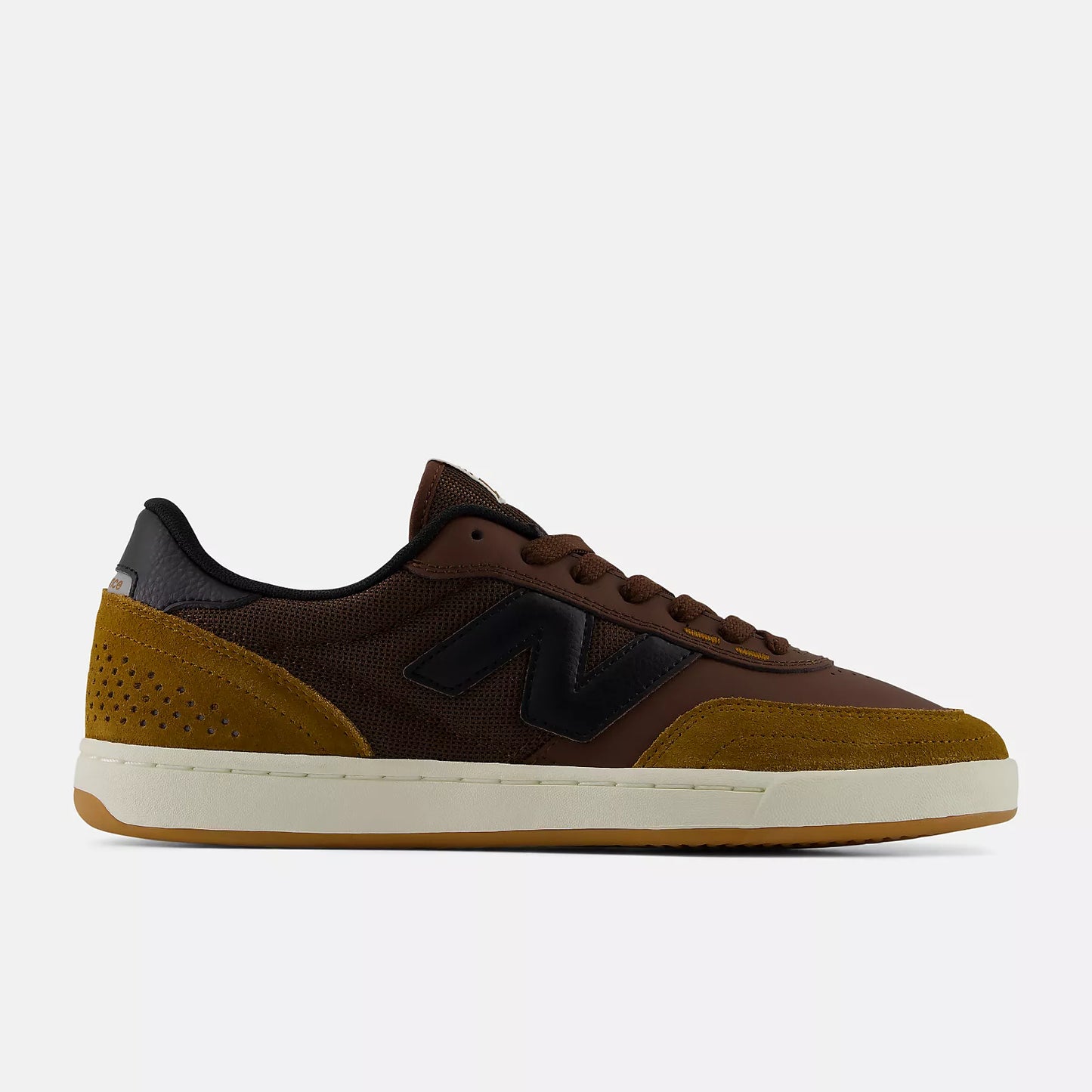 NB Numeric 440v2 Pumpernickel Black